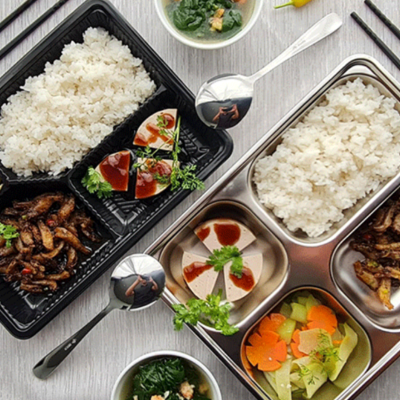 Tự Nấu Hay Đặt Cơm Văn Phòng? Giải Pháp Tối Ưu Cho Dân Công Sở TP.HCM