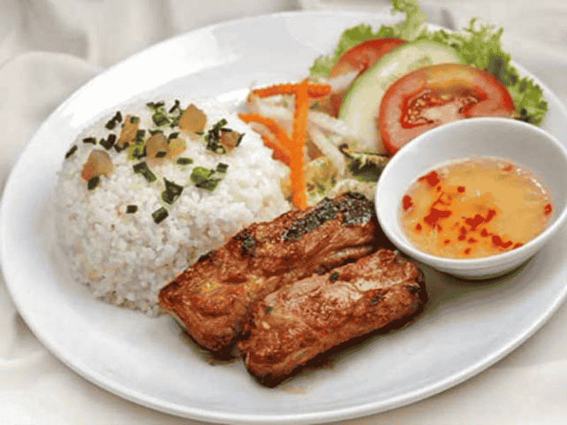 Top 3 Địa Chỉ Giao Cơm Văn Phòng Quận 5 - Ngon Khó Cưỡng, Giao Hàng Siêu Nhanh