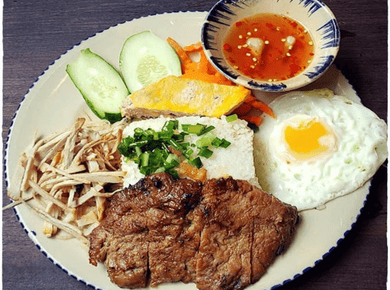 Top 10 Quán Cơm Văn Phòng Ngon Tuyệt, Rẻ Hấp Dẫn Tại TP.HCM: Giao Nhanh, Ăn Là Mê!