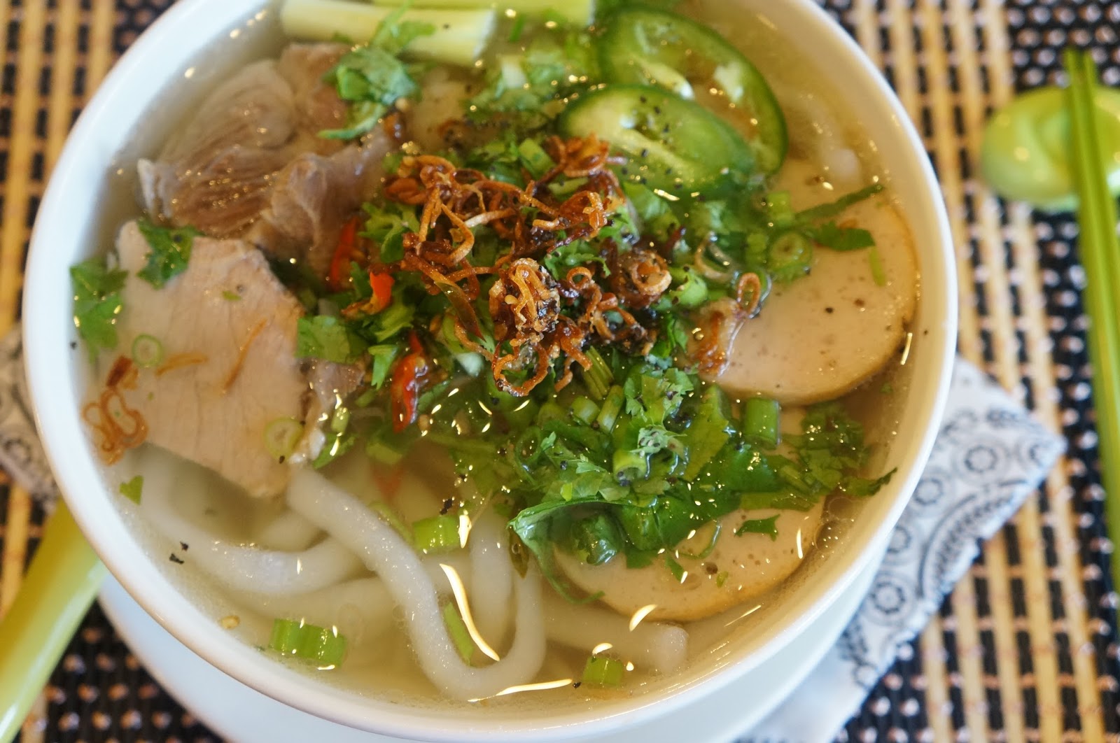 “HOT 2025” COMBO 5 MÓN ĂN VĂN PHÒNG TRONG MÙA HÈ “ MUST - TRY” TẠI Ú NU QUÁN