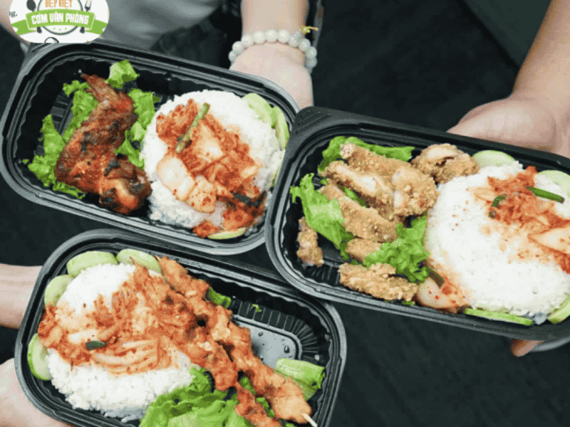 Top 3 địa chỉ giao cơm trưa văn phòng quận 7 giá rẻ